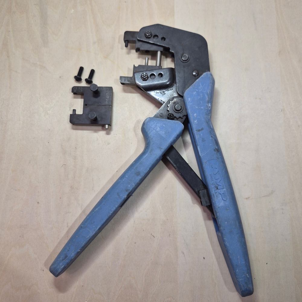 AMP Hand Crimp Tool with EXTRA 1754136-1 Die Set Made in USA